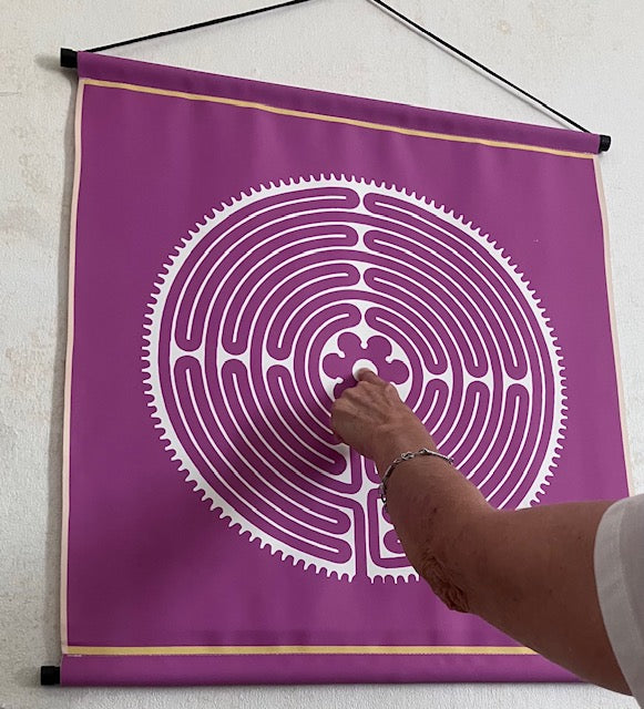 "Tenture murale labyrinthe Chartres en géométrie sacrée avec attache incluse"