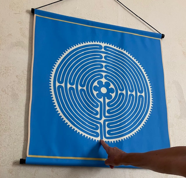 Tenture murale labyrinthe Chartres bleu géométrie sacrée avec attache incluse